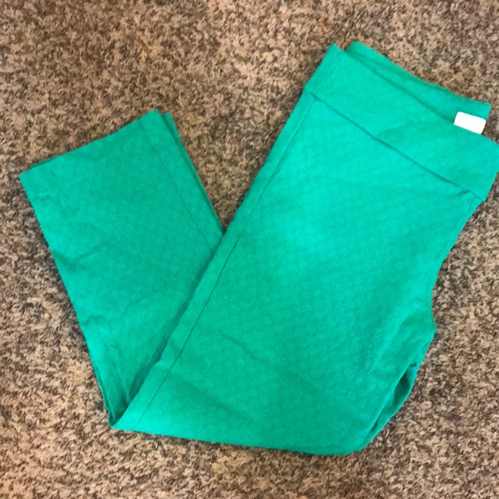 Capri pants